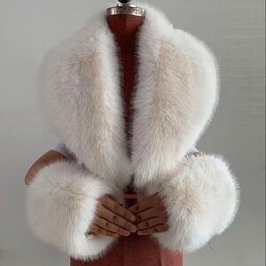 Chic White Faux Fox Fur Cruelty Free Collar And Cuffs. New